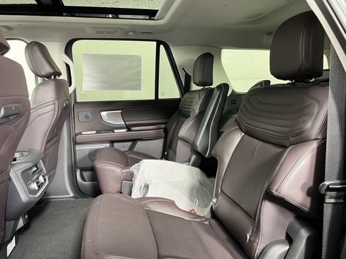 New 2025 Ford Expedition Max Platinum w/ Platinum Ultimate Package image 14