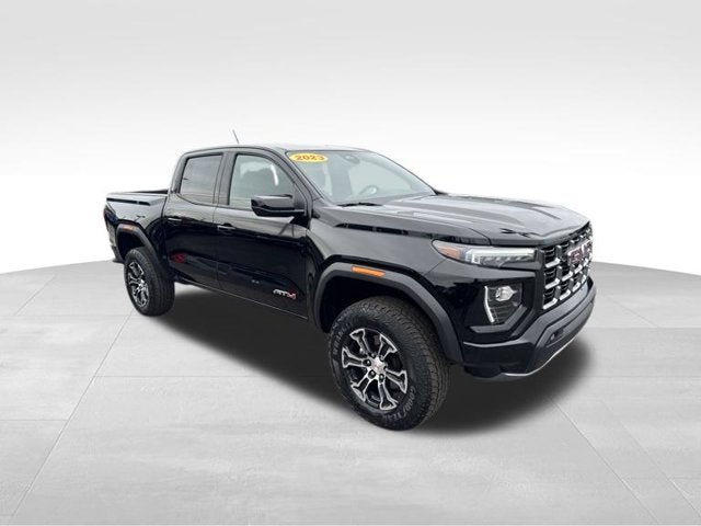 Used 2023 GMC Canyon AT4 w/ Canyon Safety Plus Package AWD/4WD image 3