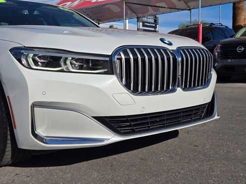 Used 2020 BMW 740i RWD image 2