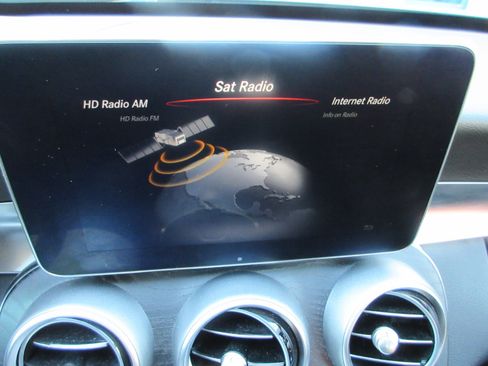 Used 2015 Mercedes-Benz C 300 Sedan image 62