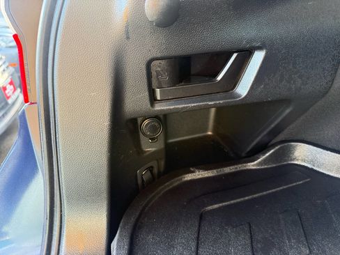 Used 2018 Subaru Outback 2.5i Premium image 47