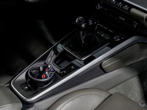 Used 2021 Porsche 911 Carrera S image 35