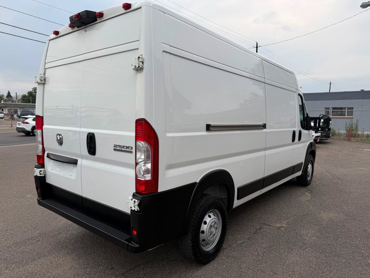 Used 2023 RAM ProMaster 2500 FWD image 8