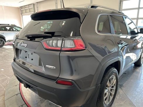 Used 2019 Jeep Cherokee Latitude Plus w/ Cold Weather Group image 6