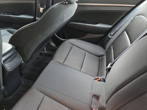 Used 2018 Hyundai Elantra SEL w/ Cargo Package image 14