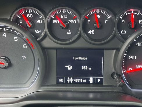 Used 2021 Chevrolet Silverado 1500 Custom image 17