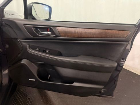 Used 2017 Subaru Outback 2.5i Limited image 27