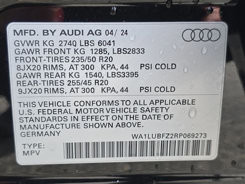 Used 2024 Audi Q4 e-tron Premium Plus w/ Premium Plus image 36