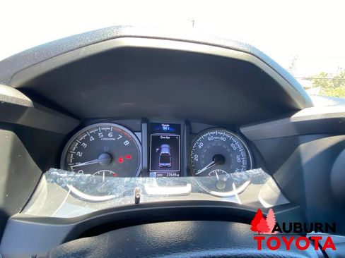 Used 2023 Toyota Tacoma TRD Sport AWD/4WD image 39
