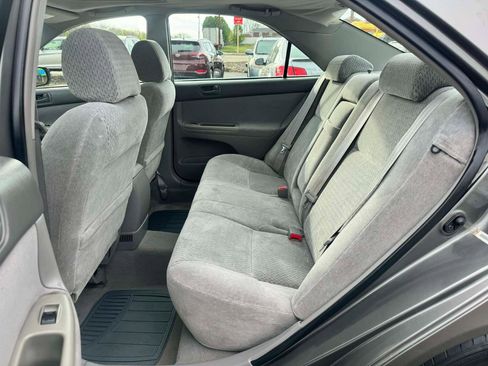 Used 2002 Toyota Camry LE image 12