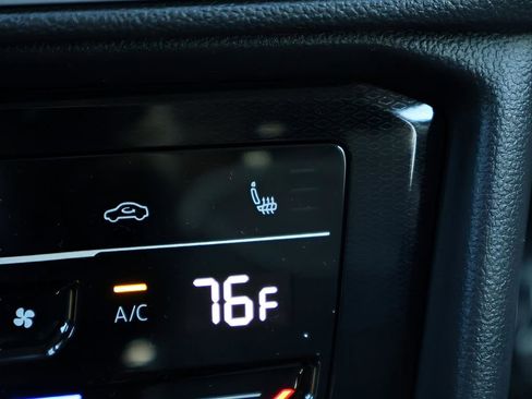 New 2025 Volkswagen Taos SE image 26