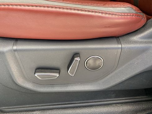 Used 2022 Ford F350 Platinum w/ Tremor Off-Road Package image 32