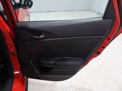 Used 2018 Honda Civic Sport image 20