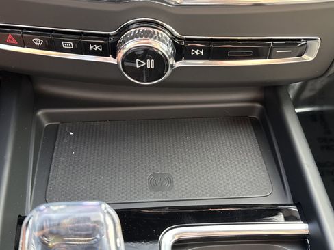 New 2026 Volvo XC60 B5 Core w/ Protection Package image 28