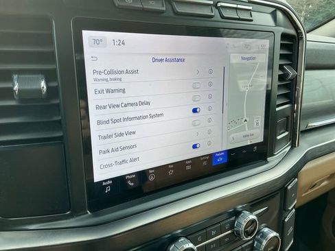 Used 2023 Ford F350 Lariat image 22