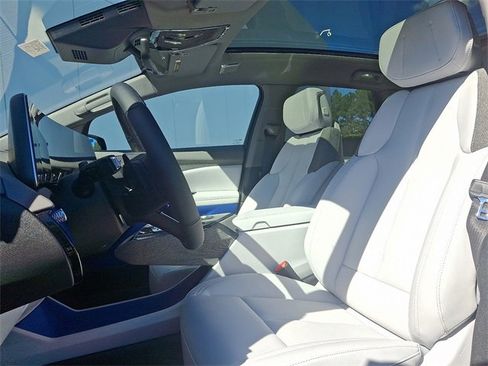 New 2025 Cadillac Optiq Sport 1 image 11