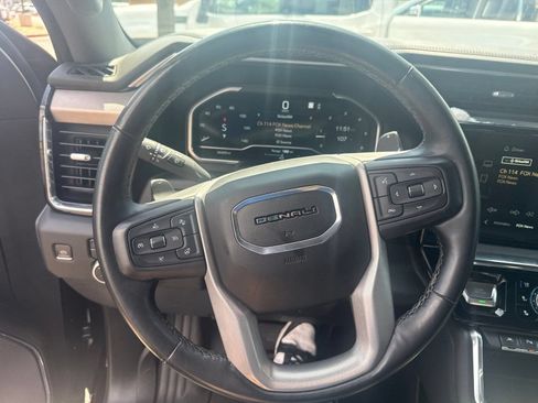 Used 2023 GMC Sierra 1500 Denali w/ Denali Reserve Package AWD/4WD image 26