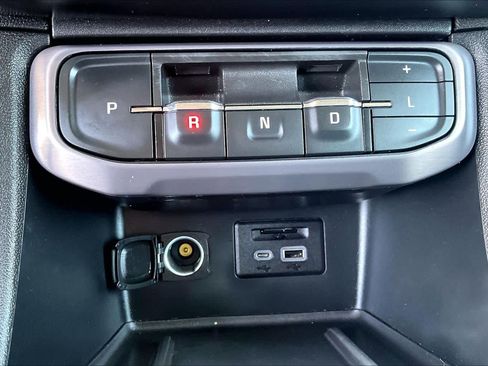 Used 2022 GMC Acadia AT4 w/ Technology Package image 34