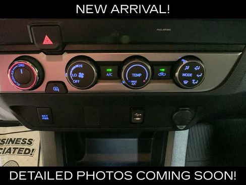 Used 2019 Toyota Tacoma SR5 AWD/4WD image 34