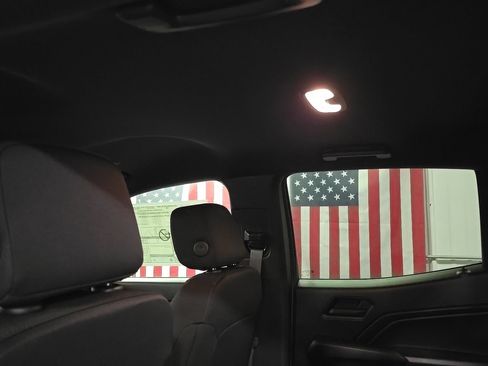 New 2026 Chevrolet Colorado W/T image 15