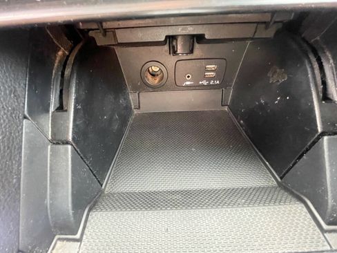 Used 2019 Subaru Outback 3.6R Limited w/ Popular Package #2 image 26