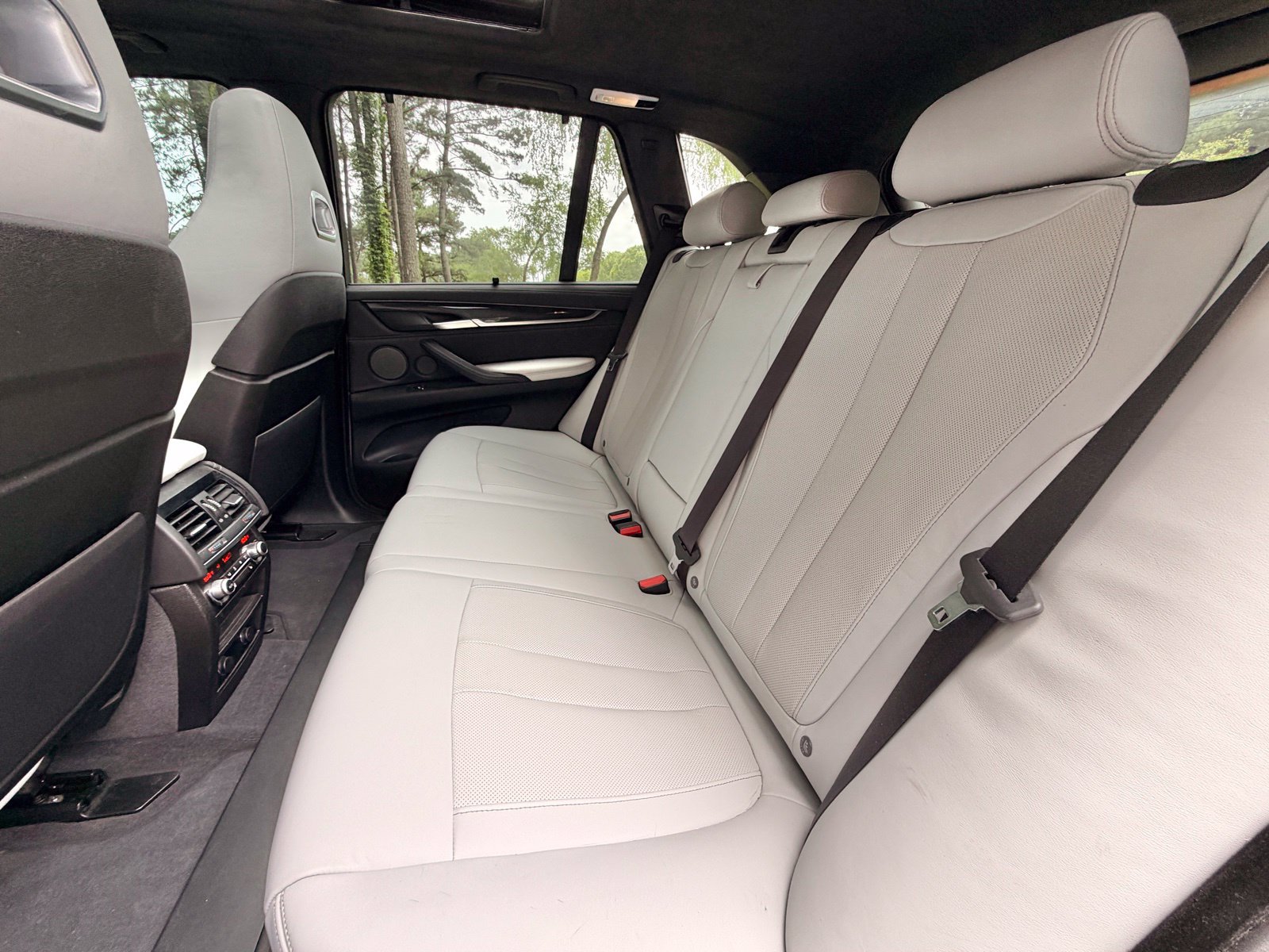 Used 2018 BMW X5 M AWD/4WD image 14