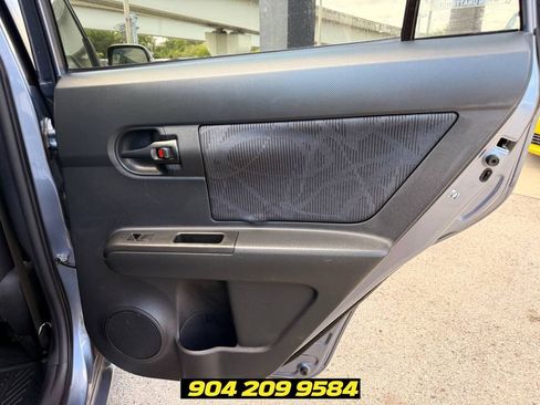 Used 2012 Scion xB FWD image 30