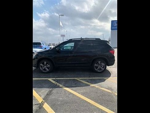 Used 2021 Honda Passport Touring image 9