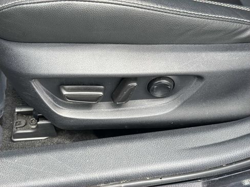 Used 2025 Toyota Camry SE image 22