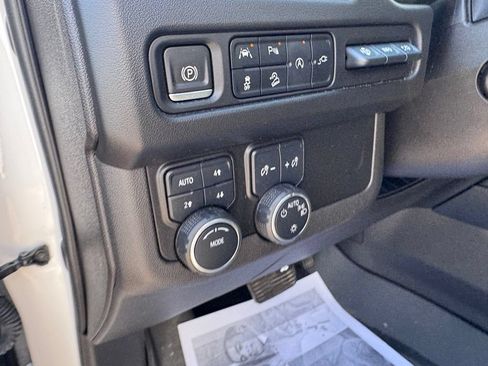 Used 2021 Chevrolet Tahoe High Country AWD/4WD image 16