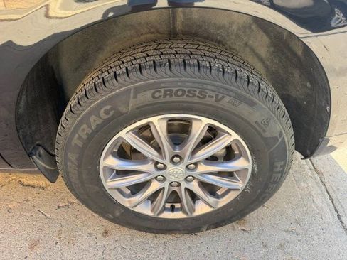 Used 2022 Buick Enclave Essence w/ LPO, Floor Liner Package AWD/4WD image 6