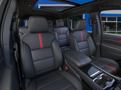 New 2026 Chevrolet Traverse RS w/ LPO, Floor Liner Package AWD/4WD image 16