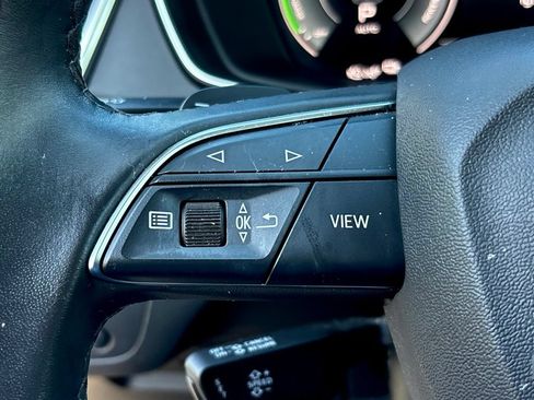 Used 2021 Audi Q5 e Premium AWD/4WD image 23