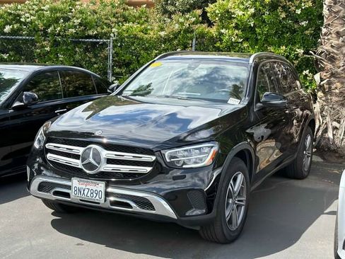 Used 2020 Mercedes-Benz GLC 300 4MATIC image 2