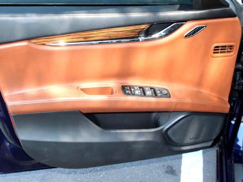 Used 2017 Maserati Quattroporte S GranLusso image 28