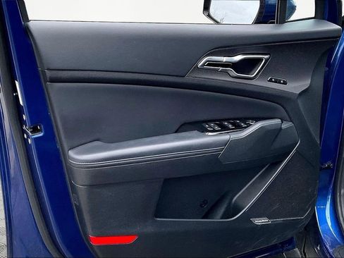 Used 2023 Kia Sportage SX image 21