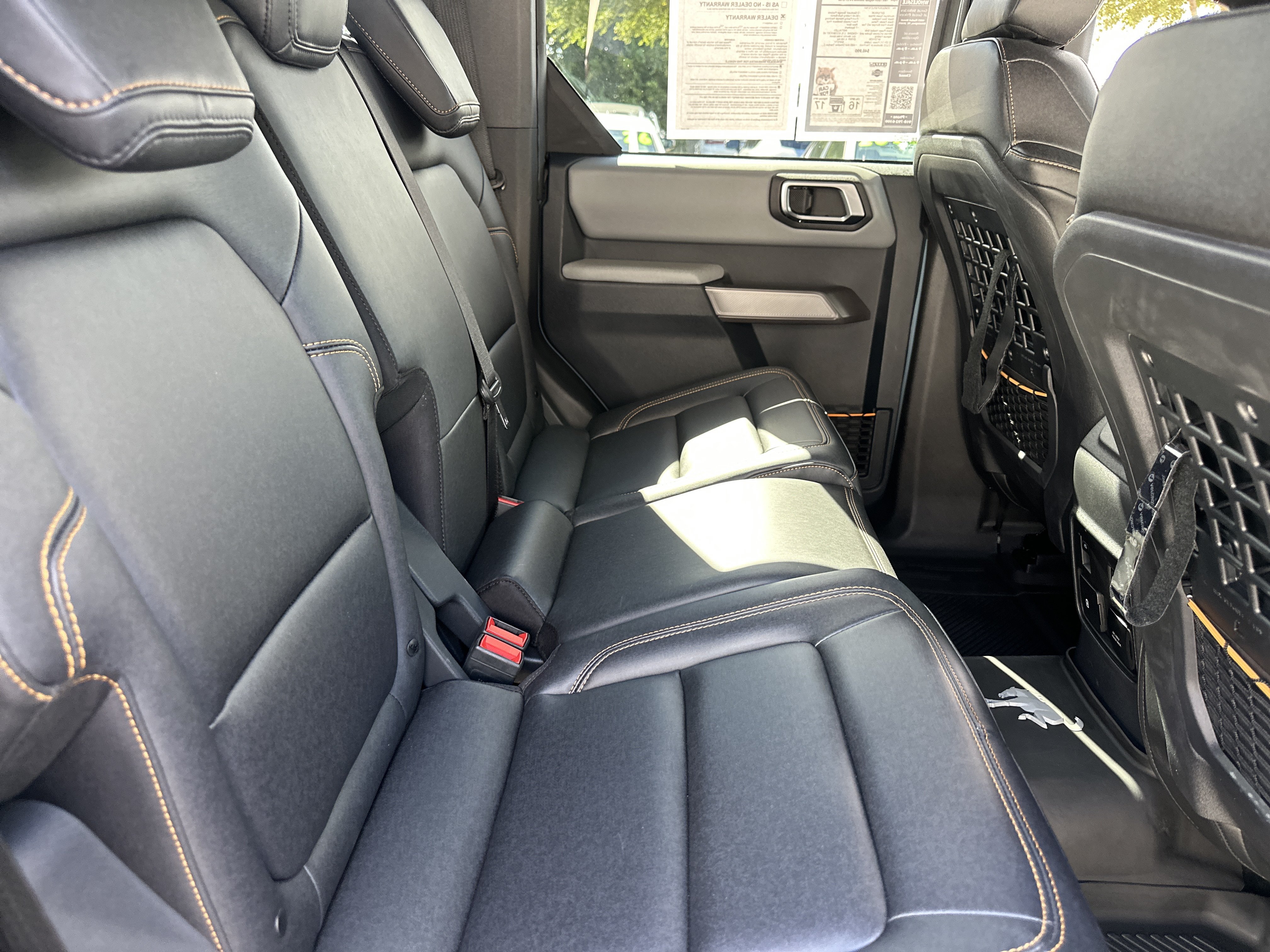 Used 2023 Ford Bronco Badlands AWD/4WD image 14