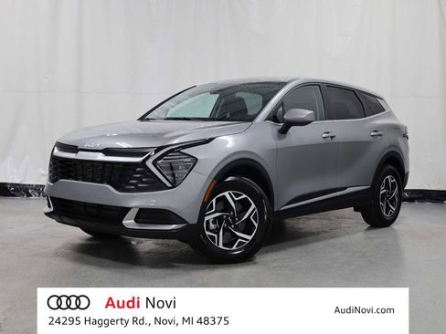 Used 2024 Kia Sportage LX AWD/4WD image 1