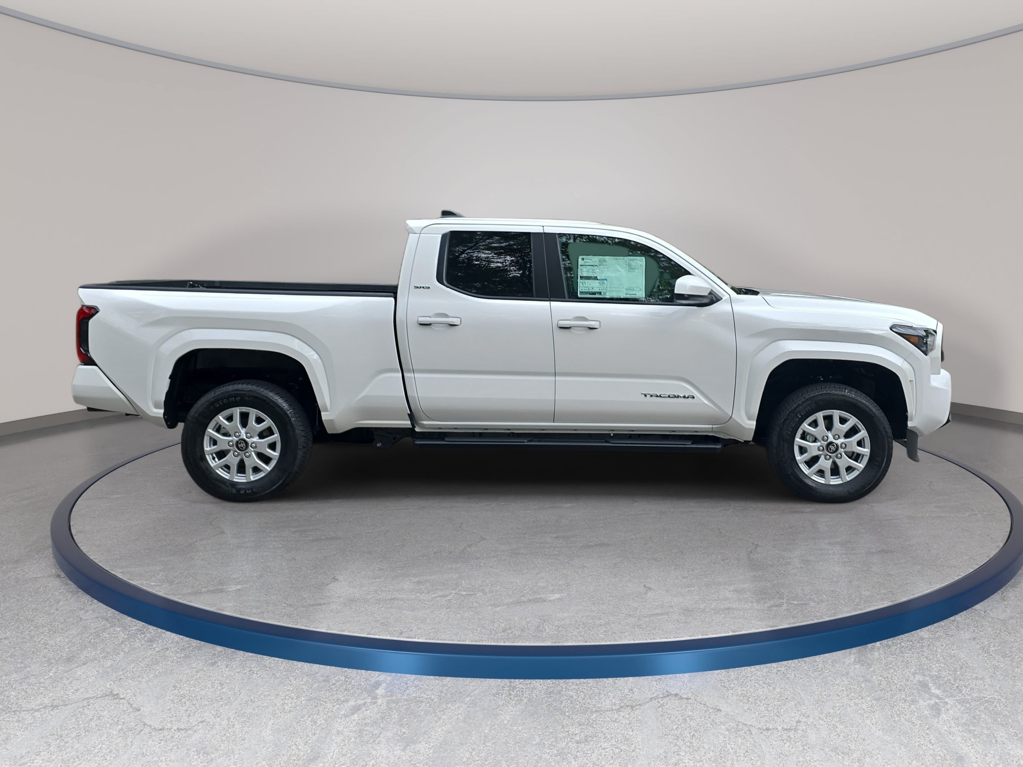 New 2026 Toyota Tacoma SR5 AWD/4WD image 4
