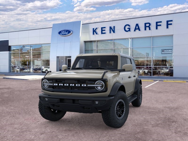 New 2026 Ford Bronco Outer Banks w/ Sasquatch Package AWD/4WD image 2