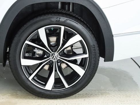 New 2026 Volkswagen Atlas SEL Premium R-Line image 45