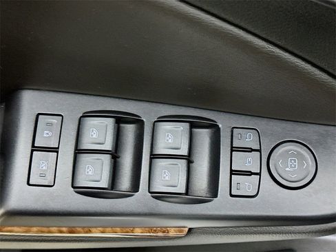 Used 2018 Chevrolet Tahoe Premier image 22