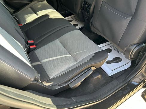 Used 2019 Ford Escape SE image 11