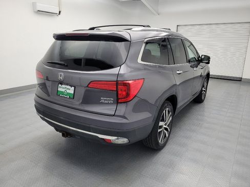 Used 2016 Honda Pilot Touring image 9