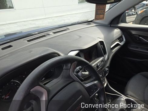 Used 2023 GMC Terrain SLE w/ Driver Convenience Package FWD image 11