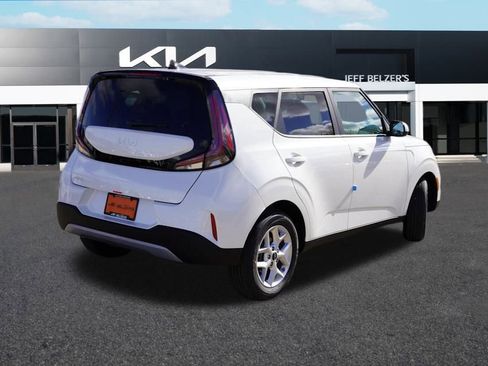 New 2025 Kia Soul LX image 3