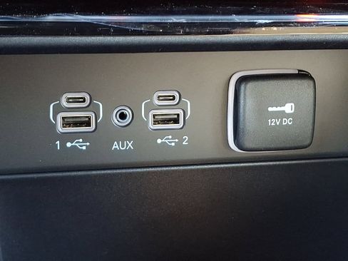 New 2025 Jeep Grand Cherokee Limited image 16