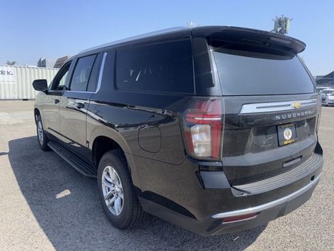 Used 2024 Chevrolet Suburban LT image 7