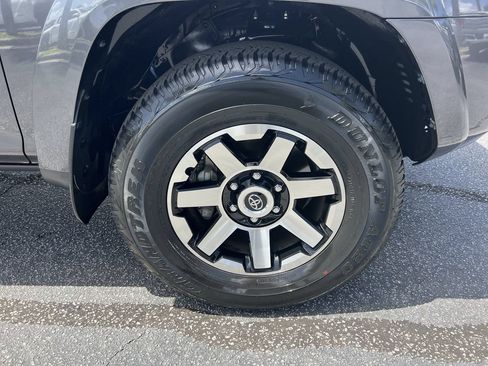 Used 2023 Toyota 4Runner TRD Off-Road Premium w/ Moonroof Package AWD/4WD image 13