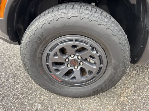 Used 2026 Nissan Frontier PRO-4X AWD/4WD image 10